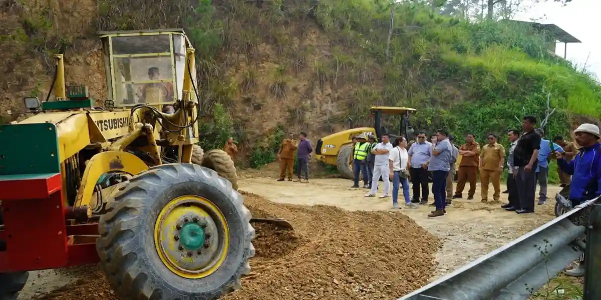 DPRD Toba Cek Proyek Jalan untuk Pastikan Kualitas Infrastruktur