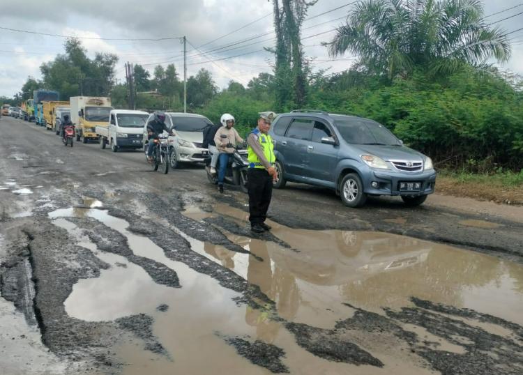 Survei Titik  Ruas Jalinsum Rusak Parah, Ini Misi Satlantas Polres Bengkalis