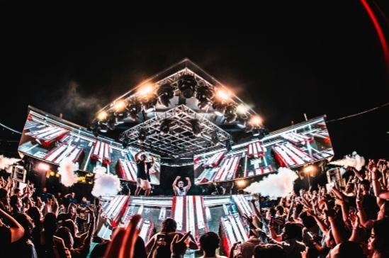 Whisnu Santika Guncang Panggung Tomorrowland 2024 di Belgia