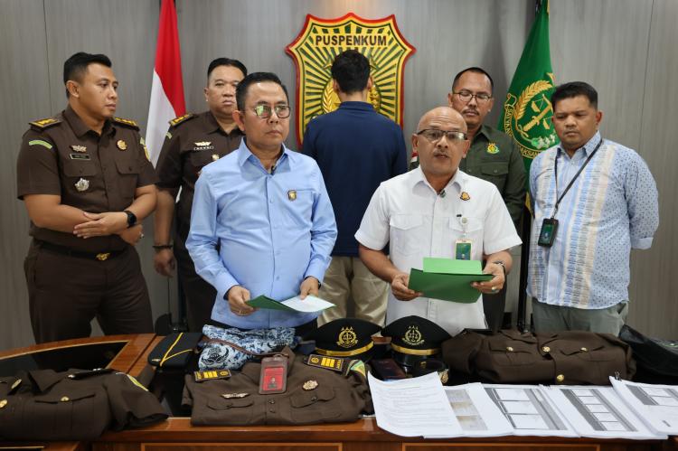 Raup Rp 4,5 Miliar dari Hasil Tipu-tipu, Jaksa Gadungan Ditangkap
