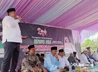 Senyum Sumringah 'Warga Nahdliyin' Kedatangan Alfedri di Pengajian Rutin MWC NU Kerinci Kanan