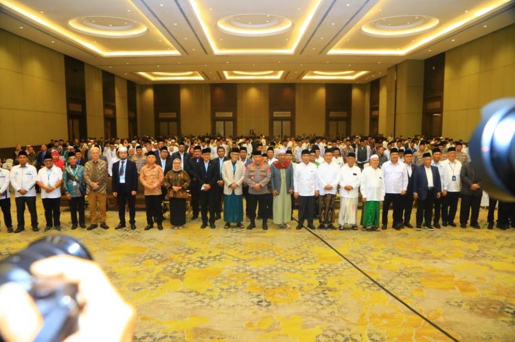 Kapolri Tegaskan Rekrutmen Anggota Lewat Jalur Santri Program Prioritas
