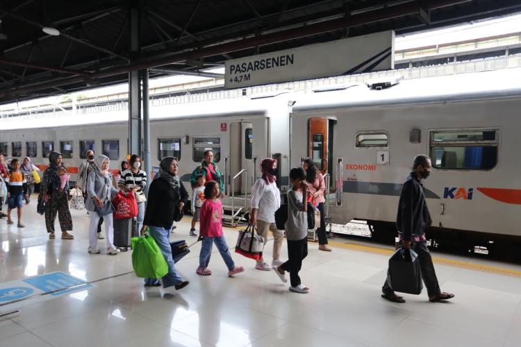 Selama Lebaran KAI Sediakan 4,5 Juta Tiket: Total  2,7 Juta Kelas Ekonomi Tarif Terjangkau