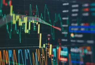 Dow Jatuh 300 Poin dan S&P 500 Terancam Bear Market Ulah Tarif Trump!