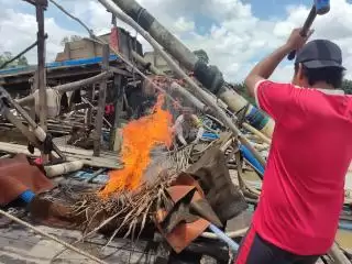 Zero Pelaku Peti, Polsek Cerenti Musnahkan Sepuluh Rakit Dompeng