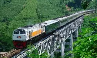 Pengalaman Berkesan Nikmati Keindahan Alam Indonesia Lewat Jendela Kereta Panoramic