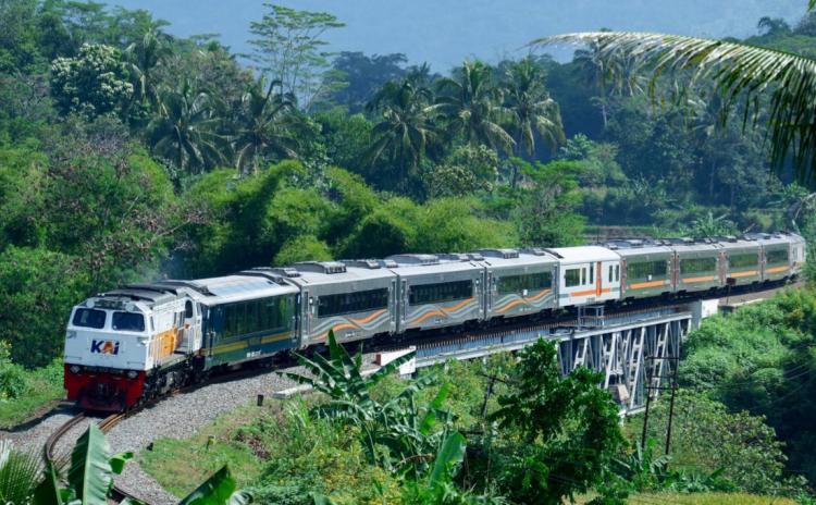 Lewat TJSL Dorong Keberlanjutan dan Kesejahteraan KAI Salurkan Rp8,1 Miliar ke Masyarakat