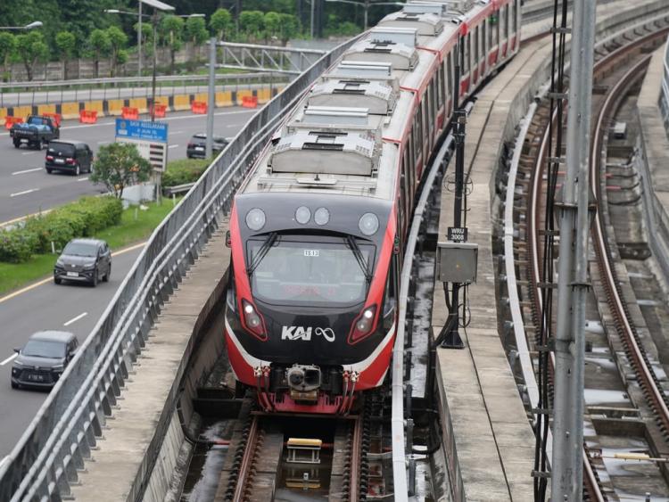 Layanan Makin Diminati, LRT Jabodebek Layani 2,29 Juta Pengguna Sepanjang Mei 2025