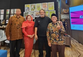 Sepuluh Karya Fotografi Makro dari Ngawi Persembahan Rivai dan Ana Hiasi 75 Galeri Jakarta
