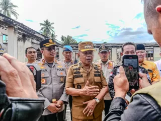 H Asmar Lihat Lokasi Kebakaran Sekolah MDA Al Muhtadin, Janji Bangun Jika Anggaran Memungkinkan