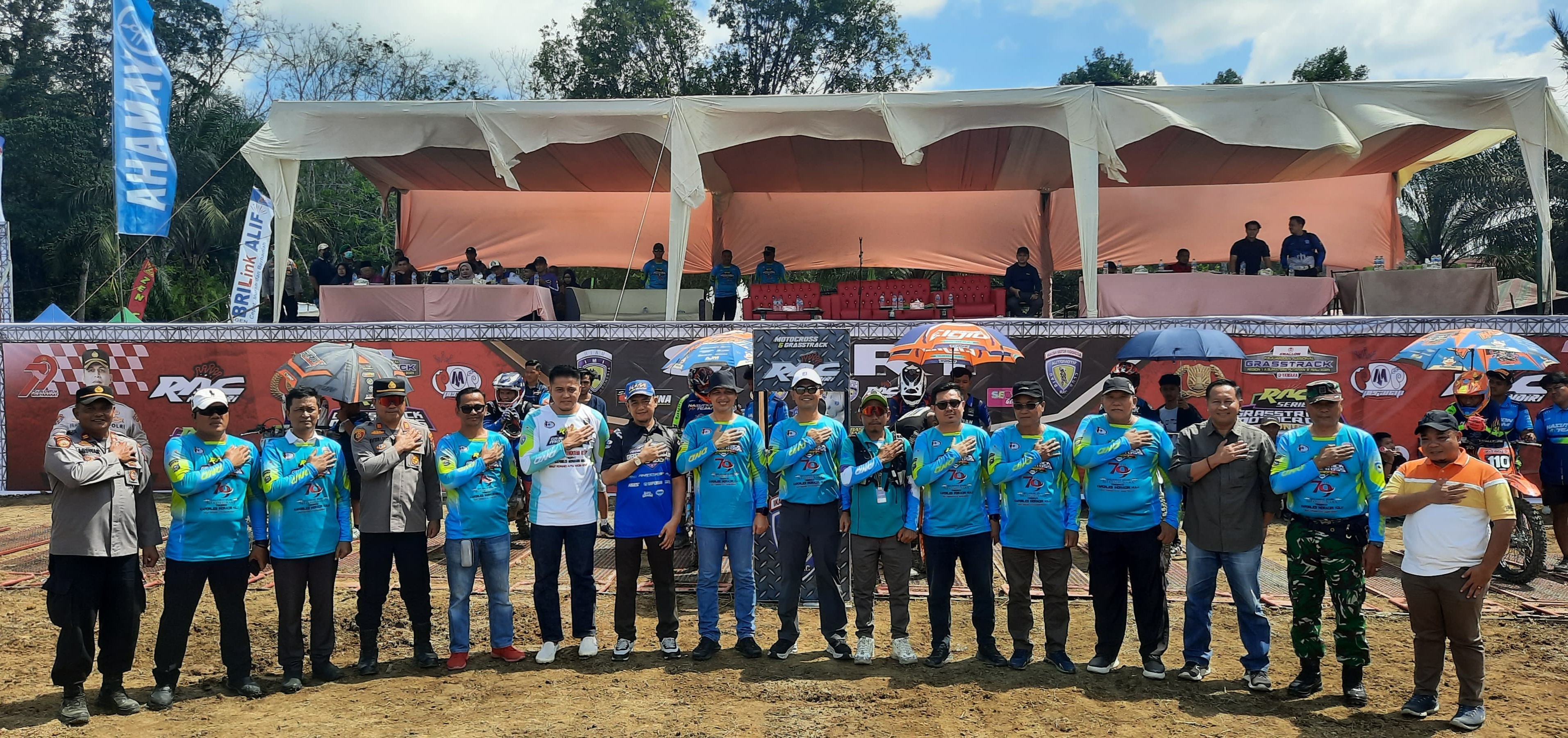 Kapolres Inhu Buka Kejurnas Motorcross Regional 1A Putaran III Riau 2025