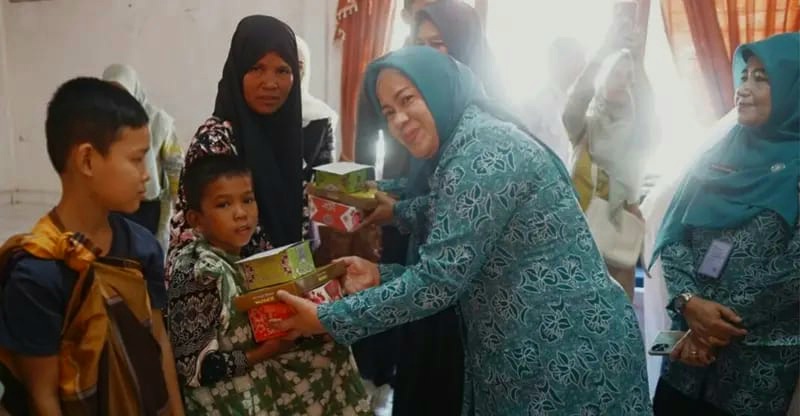 TP PKK dan Dinkes Rohul Taja Pemeriksaan Kesehatan Gratis, Sunat Massal dan Deteksi Dini Kanker Serviks