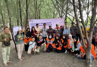Hijaukan Pesisir Timur Jawa, KAI Logistik Tanam Dua Ribu Mangrove