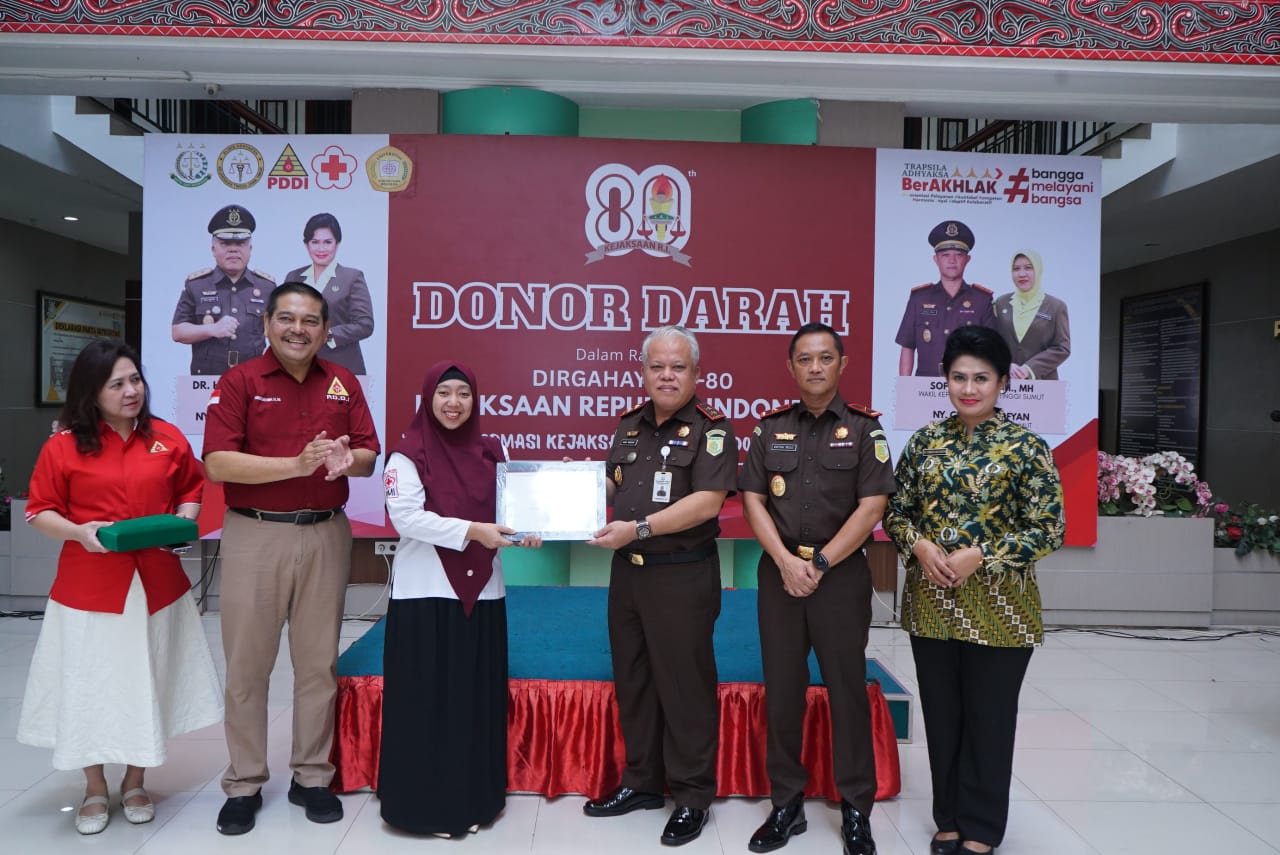 Kejati Sumut Gelar Donor Darah, Harli : Sebaik-baiknya Orang Adalah yang Bermanfaat bagi Orang Lain
