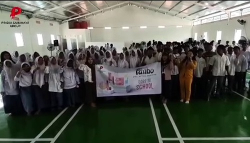 Tips Percaya Diri Jadi Content Creator Bersama Priska Sahanaya dan Beauty Class Fanbo di SMA dan SMK Yapenda