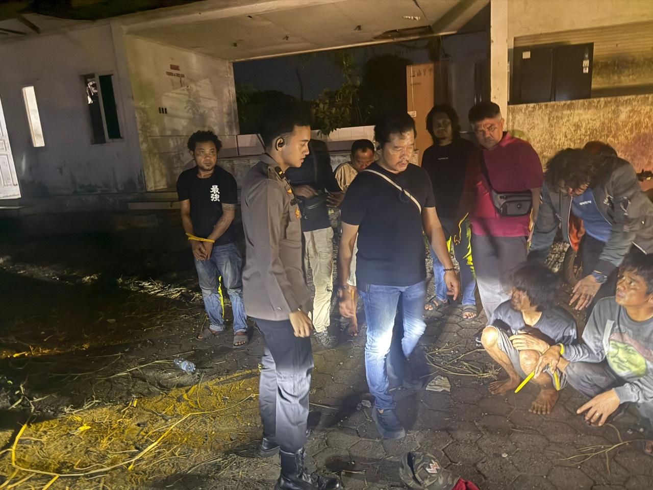 Warga Lapor Lewat 110, Polisi Amankan Lima Orang Diduga Pesta Narkotika di Pekanbaru