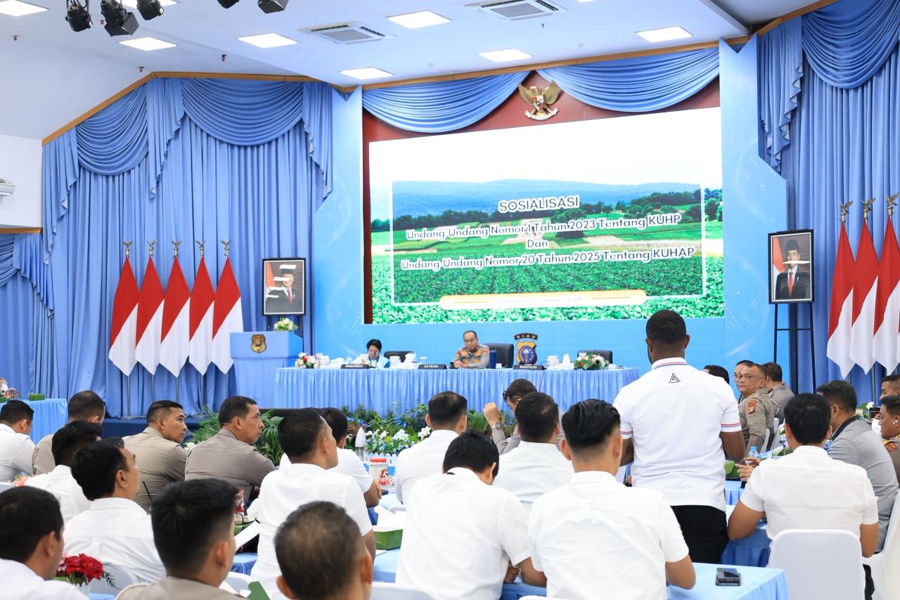 Hadirkan Pakar Hukum, Polda Riau Bedah Tuntas UU KUHP dan KUHAP Baru