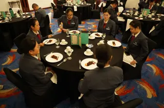 Program Hotel Management BU Beri Pengalaman Table Manner dan Operasional Hotel di Le Meridien