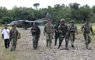 Pangkogabwilhan III Pastikan Bandara Perintis di Papua Aman dan Siap Beroperasi