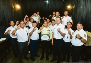 KAI Services Apresiasi Aksi Heroik Petugas Sekurity Selamatkan Anak di Stasiun Cibatu