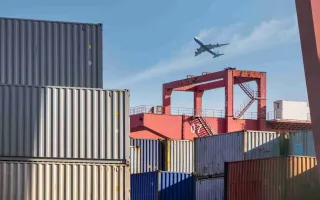 Waspada Biaya Tersembunyi! Kenali Layanan All In Saat Kirim Paket Ke Luar Negeri