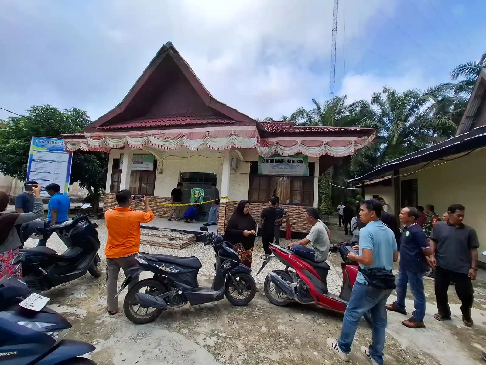 Pergoki Maling, Penjaga Kantor Desa di Siak Terluka Parah