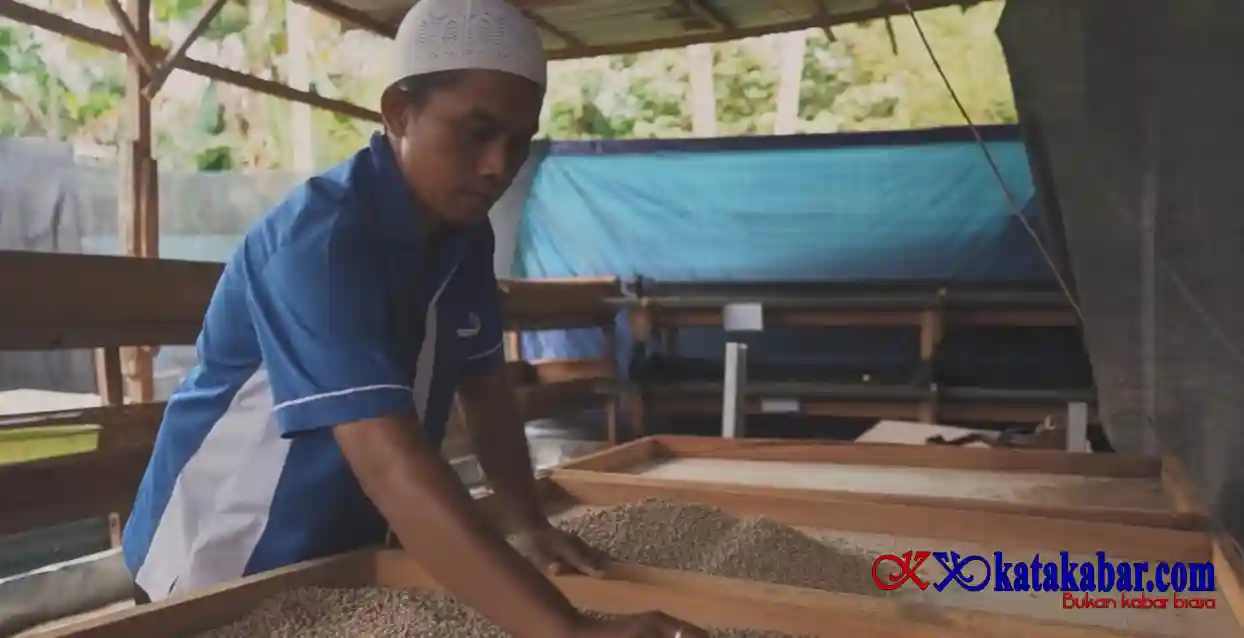 Ubah Sampah Sumber Cuan, Warga Kuala Tanjung Kelola Hingga 2 Ton per Hari