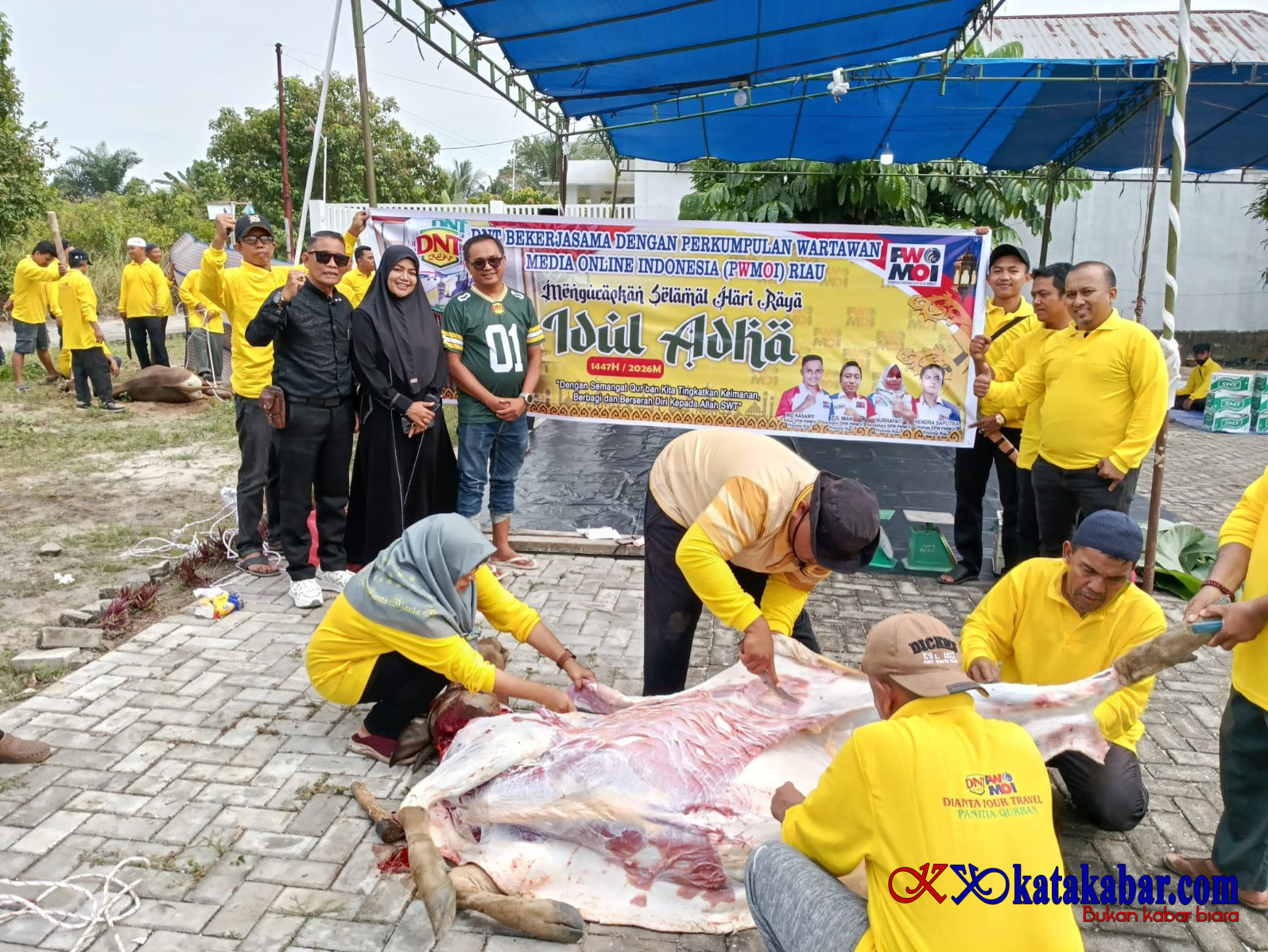 Idul Adha 1447 H: PWMOI Riau dan DNT Tour and Travel Sembelih 4 Ekor Sapi