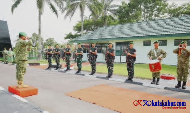 Danyonif 132 Bima Sakti Berganti, Letkol Inf Hendri Sihombing Disambut Tradisi Kehormatan dan Adat Melayu