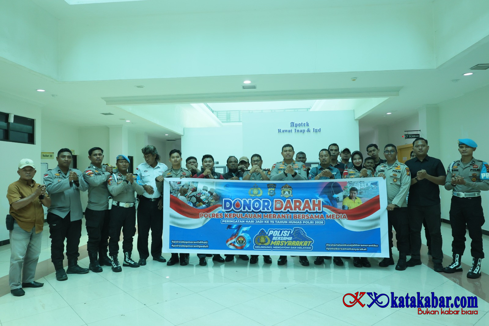 HUT Humas Polri ke-75, Kapolres Bersama Insan Pers Gelar Donor Darah di RSUD Kepulauan Meranti