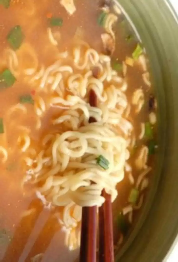 Mie Instan di Papua Rp30 Ribu Seporsi!