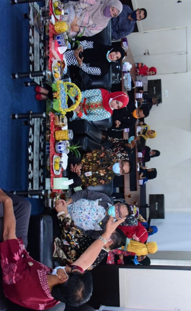 Kisah Herawati Semalam di 'Kota Rendang'