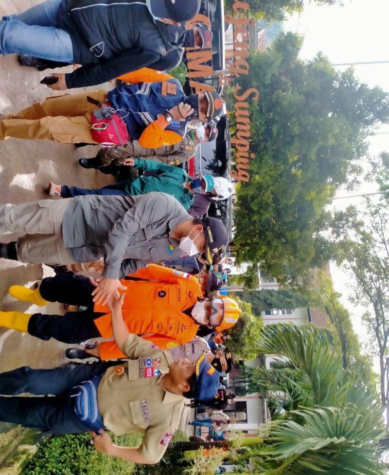 Bantu Korban Longsor Sumedang Kemensos Kucurkan Rp1.053 Miliar