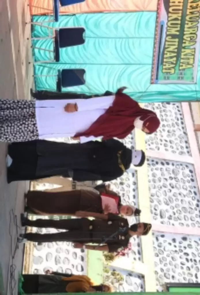 Wakil Bupati Saksikan Penjudi dan Pemabuk Dihukum Cambuk